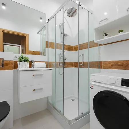Cozy Pet Friendly With Place For Remote Work By Renters *