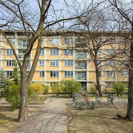 Lejlighed Cozy Pet Friendly With Place For Remote Work By Renters Warszawa